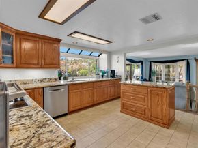 9802 Lyncarol Drive, La Mesa CA 91941