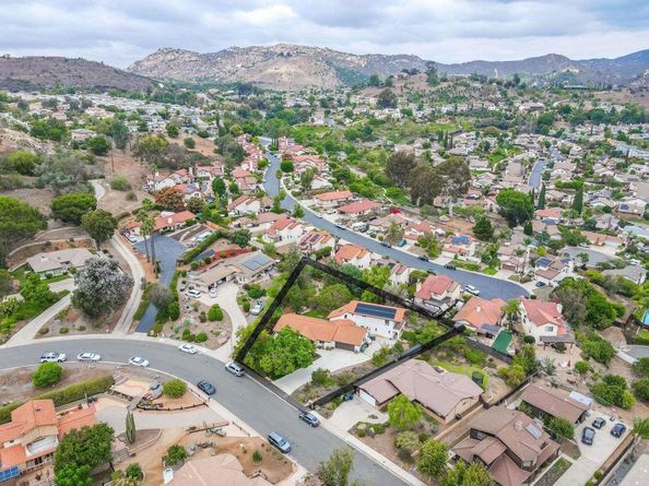 1402 Rimrock Drive, Escondido CA 92027