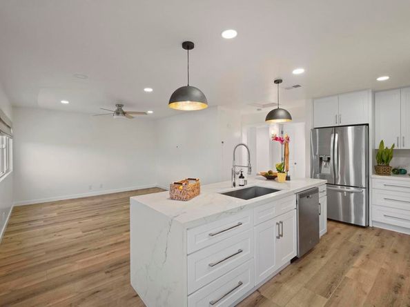 742 Snapdragon Street, Encinitas CA 92024