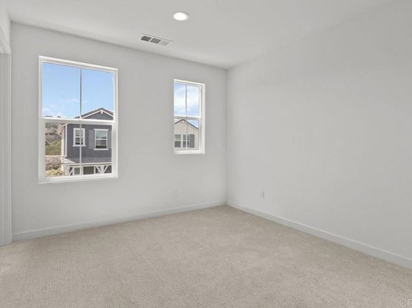 748 Kingbird Loop, Oceanside CA 92058