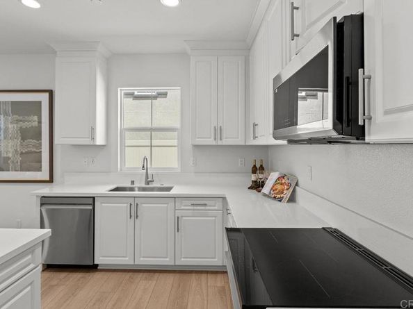 748 Kingbird Loop, Oceanside CA 92058