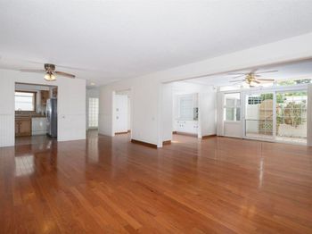 3621 Vista Campana S