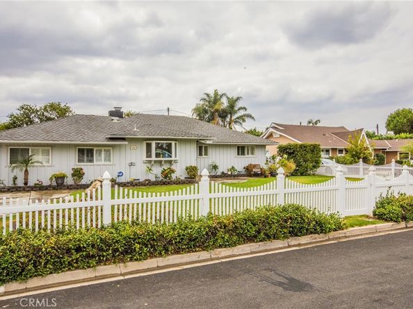 18672 Spaulding Avenue, North Tustin CA 92705