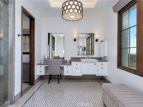 2 Thomas Road, Ladera Ranch CA 92694