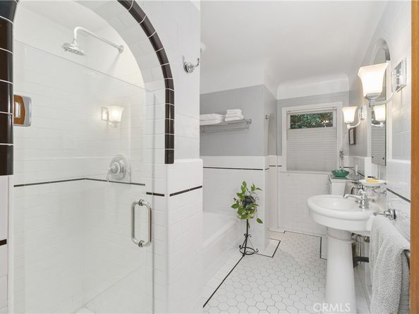 3736 Gaviota Avenue, Long Beach CA 90807