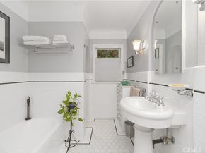 3736 Gaviota Avenue, Long Beach CA 90807
