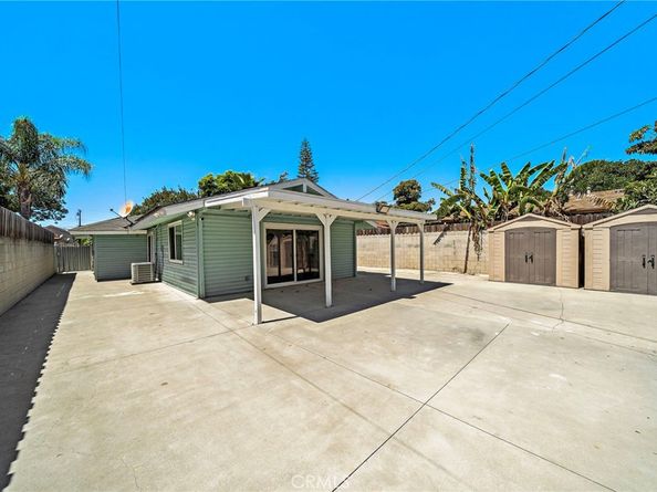 301 N Bewley Street, Santa Ana CA 92703