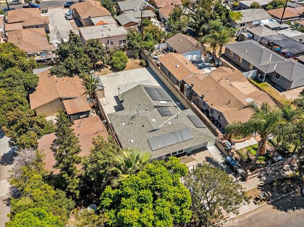301 N Bewley Street, Santa Ana CA 92703