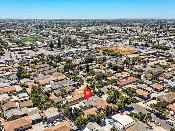 301 N Bewley Street, Santa Ana CA 92703