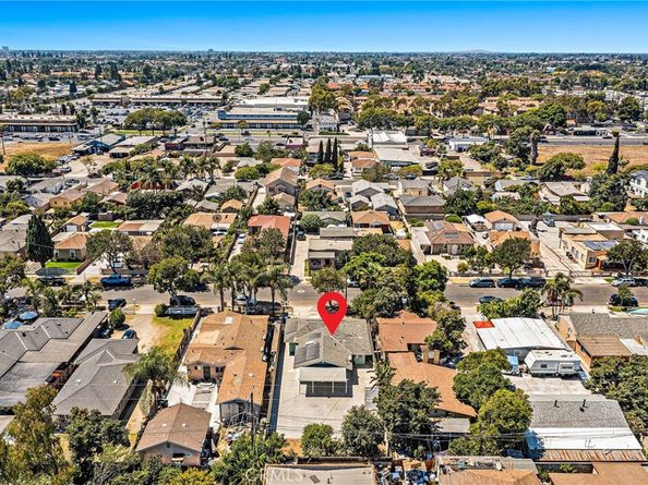 301 N Bewley Street, Santa Ana CA 92703