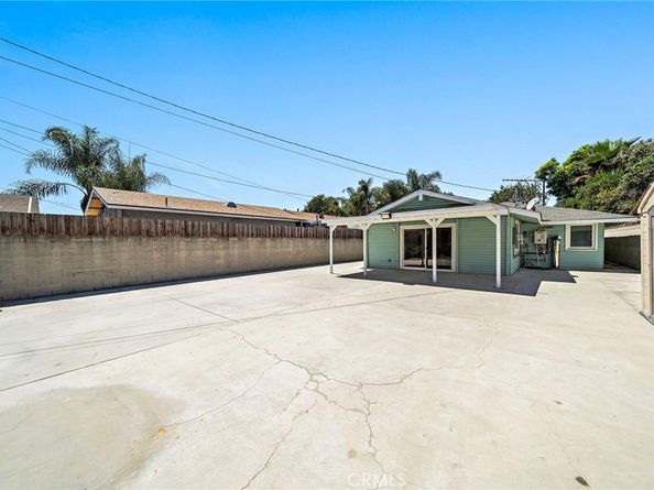 301 N Bewley Street, Santa Ana CA 92703