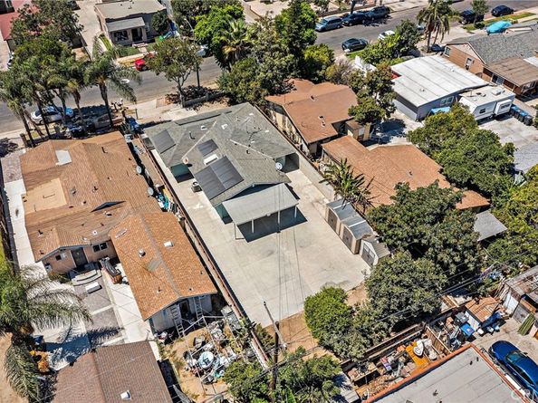 301 N Bewley Street, Santa Ana CA 92703