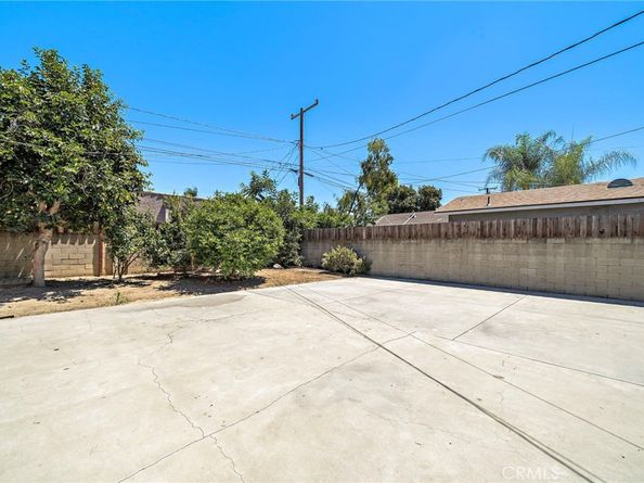 301 N Bewley Street, Santa Ana CA 92703