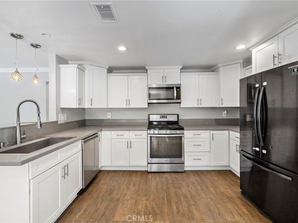 301 N Bewley Street, Santa Ana CA 92703