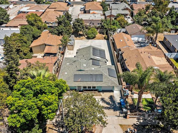 301 N Bewley Street, Santa Ana CA 92703