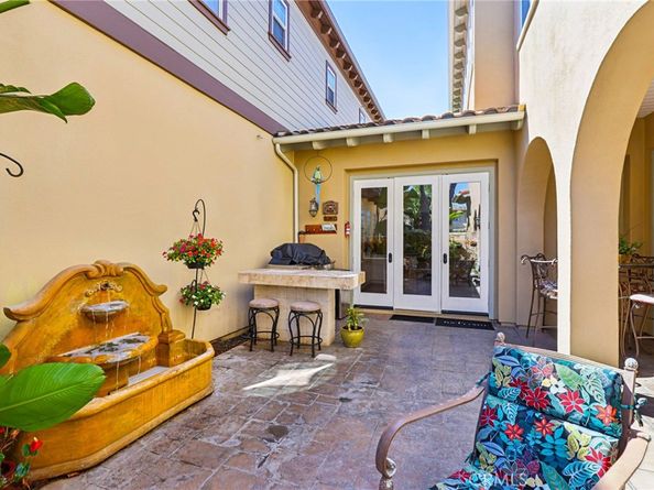 21254 Lorca Circle, Huntington Beach CA 92648