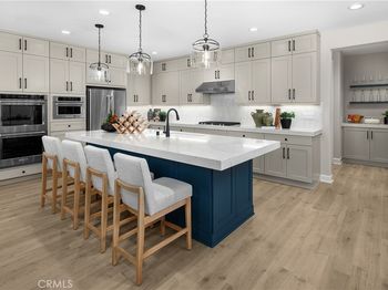 3002 Mesa Glen