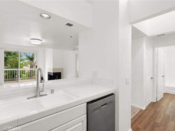 20331 Bluffside A408, Huntington Beach CA 92646
