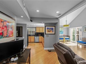 706 Oceanhill, Huntington Beach CA 92648