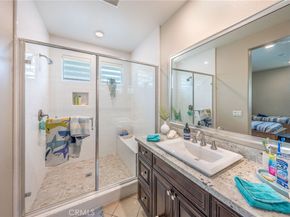 106 Aims, Irvine CA 92618