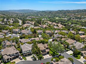 2 Stoneridge, Coto de Caza CA 92679