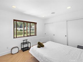 18 Navarre 133, Irvine CA 92612