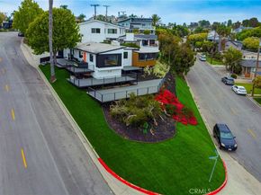 300 Holmwood Drive, Newport Beach CA 92663