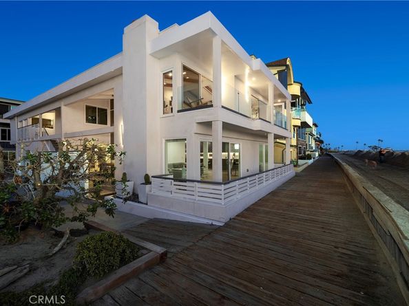 10 66th Place, Long Beach CA 90803