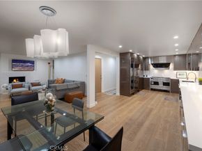 10 66th Place, Long Beach CA 90803