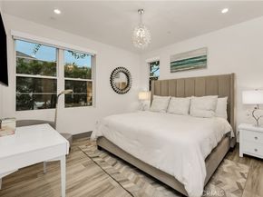 10 Ocean Place, Seal Beach CA 90740