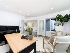 52 Weepingwood, Irvine CA 92614