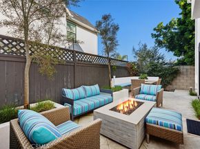 2076 Tablelands Way, Costa Mesa CA 92627