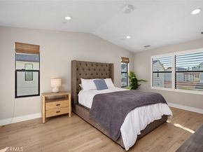 2076 Tablelands Way, Costa Mesa CA 92627