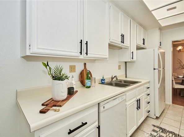4280 Via Arbolada 219, Los Angeles CA 90042
