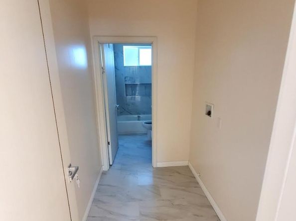 3765 Globe Avenue, Los Angeles CA 90066