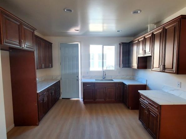 3765 Globe Avenue, Los Angeles CA 90066