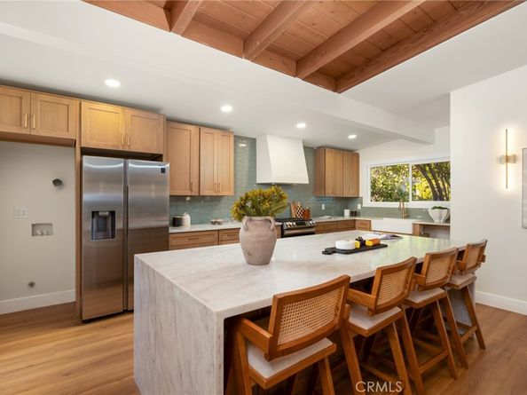 5611 Babbitt Avenue, Encino CA 91316