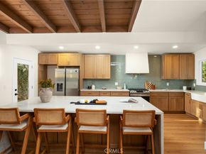 5611 Babbitt Avenue, Encino CA 91316