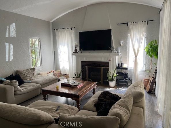 128 S La Peer Drive, Los Angeles CA 90048