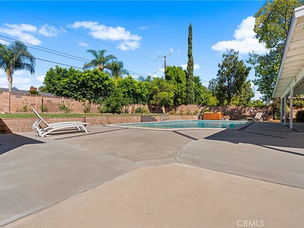 11223 White Oak Avenue, Granada Hills CA 91344