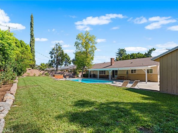 11223 White Oak Avenue, Granada Hills CA 91344