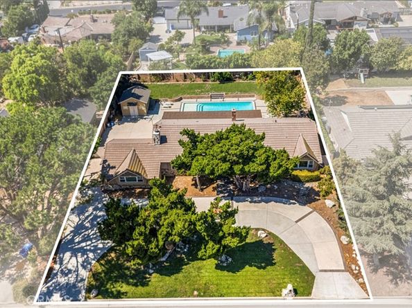 11223 White Oak Avenue, Granada Hills CA 91344