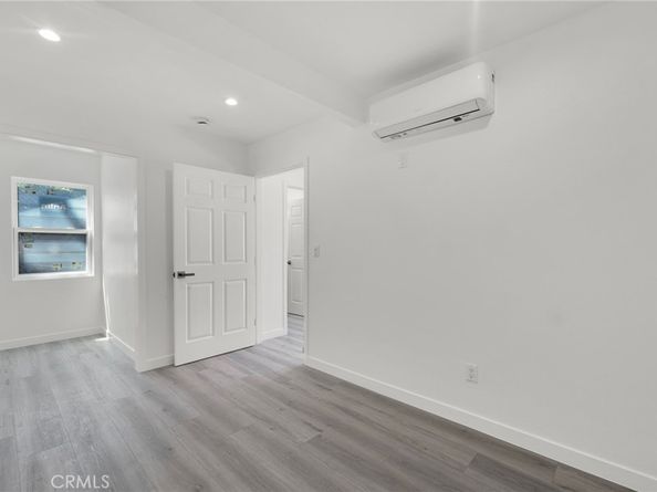 2621 Vineyard Avenue, Los Angeles CA 90016