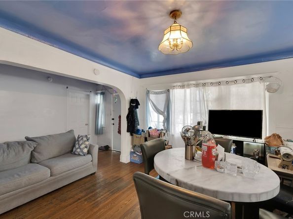 2621 Vineyard Avenue, Los Angeles CA 90016