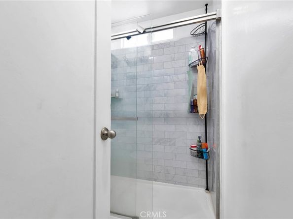 2621 Vineyard Avenue, Los Angeles CA 90016