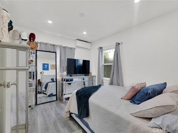 2621 Vineyard Avenue, Los Angeles CA 90016