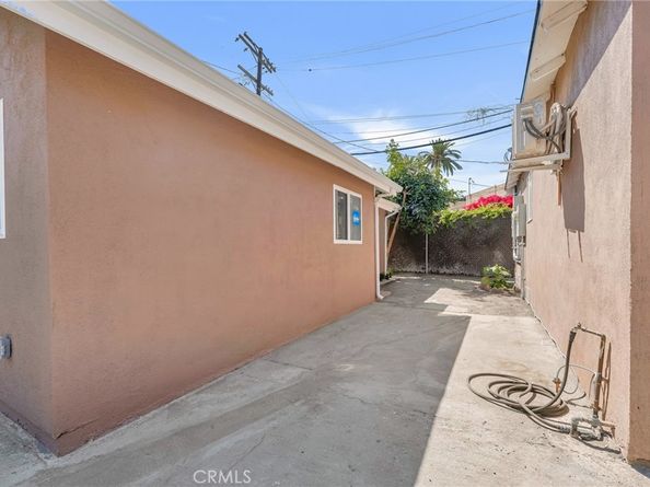 2621 Vineyard Avenue, Los Angeles CA 90016