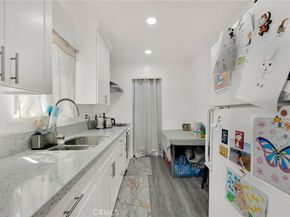 2621 Vineyard Avenue, Los Angeles CA 90016