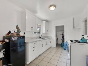 2621 Vineyard Avenue, Los Angeles CA 90016