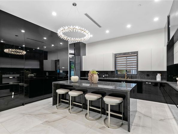 12815 Martha, Valley Village CA 91607